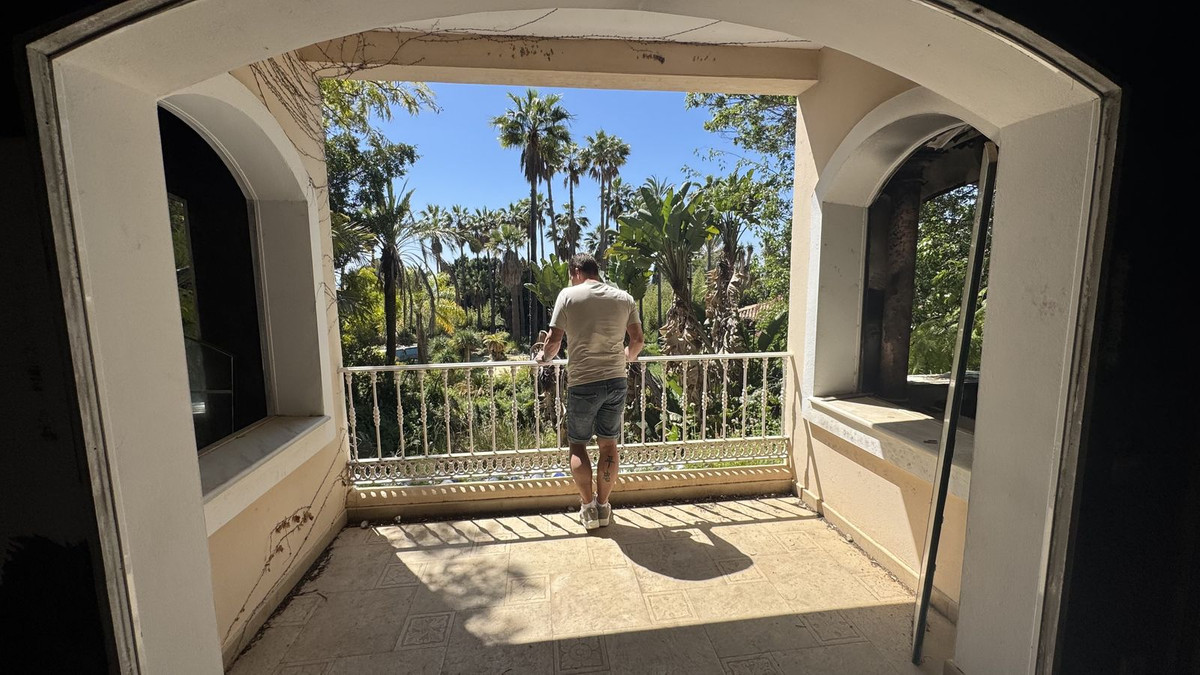 b30d0a24a7dcf7800b0757ed90611f34 - 10