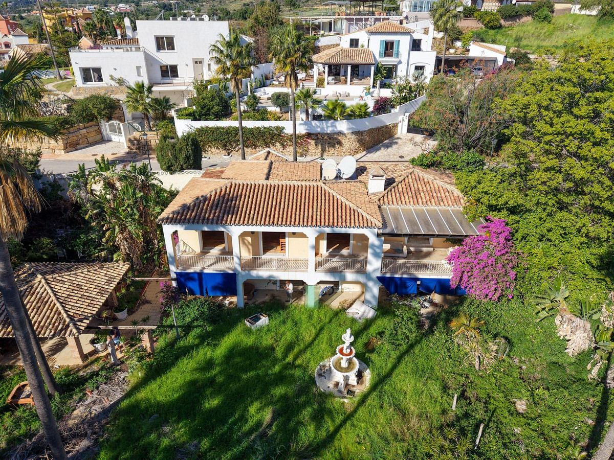 b30d0a24a7dcf7800b0757ed90611f34 - 2