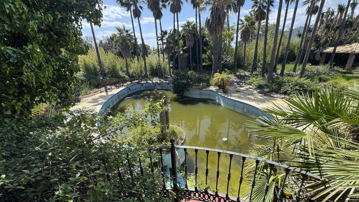 b30d0a24a7dcf7800b0757ed90611f34 - 8