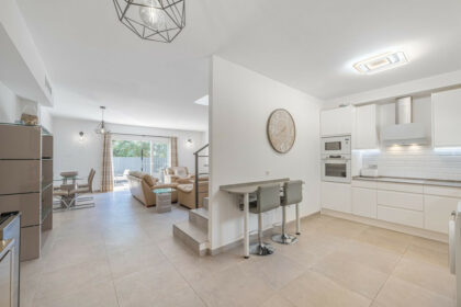 b30da31a5fa7dfb88007176b2dfbd6cc - 24