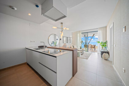 b443e2afd4472f5926cd717c3c695ee8 - 12