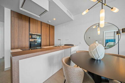 b443e2afd4472f5926cd717c3c695ee8 - 14