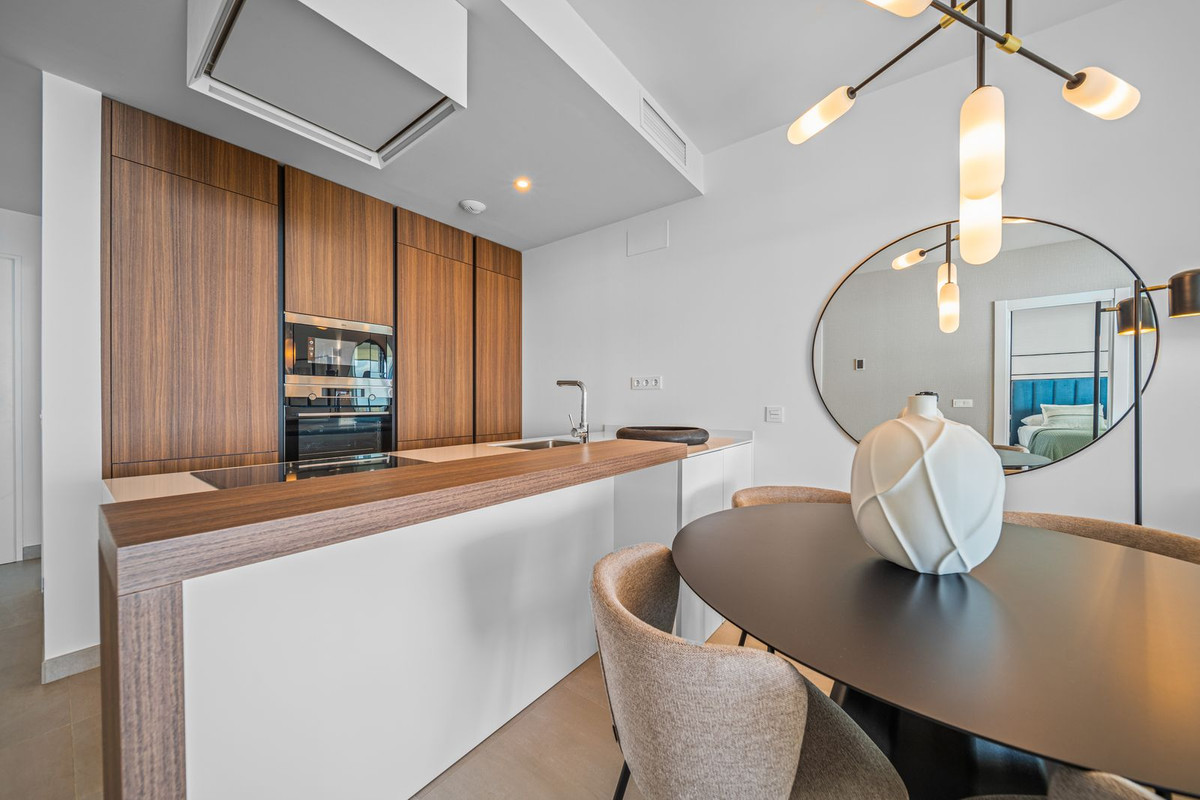 b443e2afd4472f5926cd717c3c695ee8 - 14