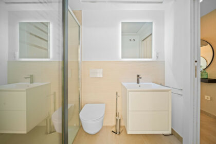 b443e2afd4472f5926cd717c3c695ee8 - 17