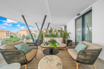 b443e2afd4472f5926cd717c3c695ee8 - 25