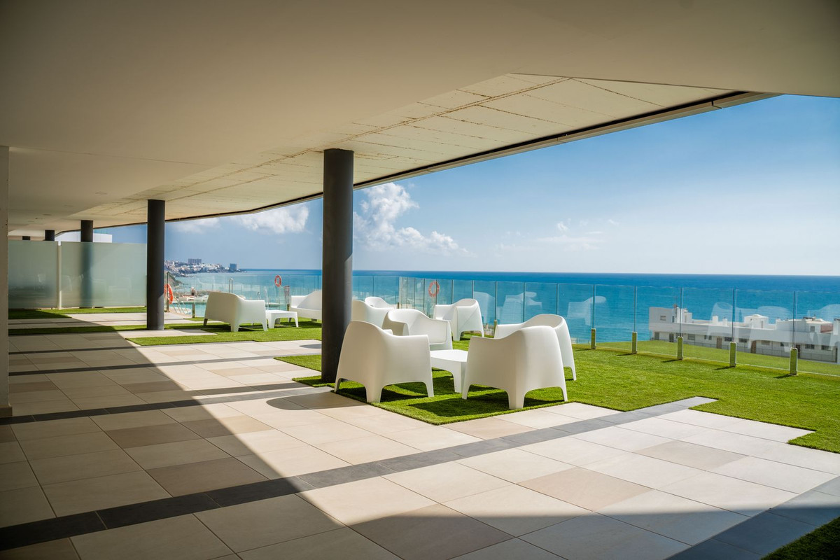 b443e2afd4472f5926cd717c3c695ee8 - 29