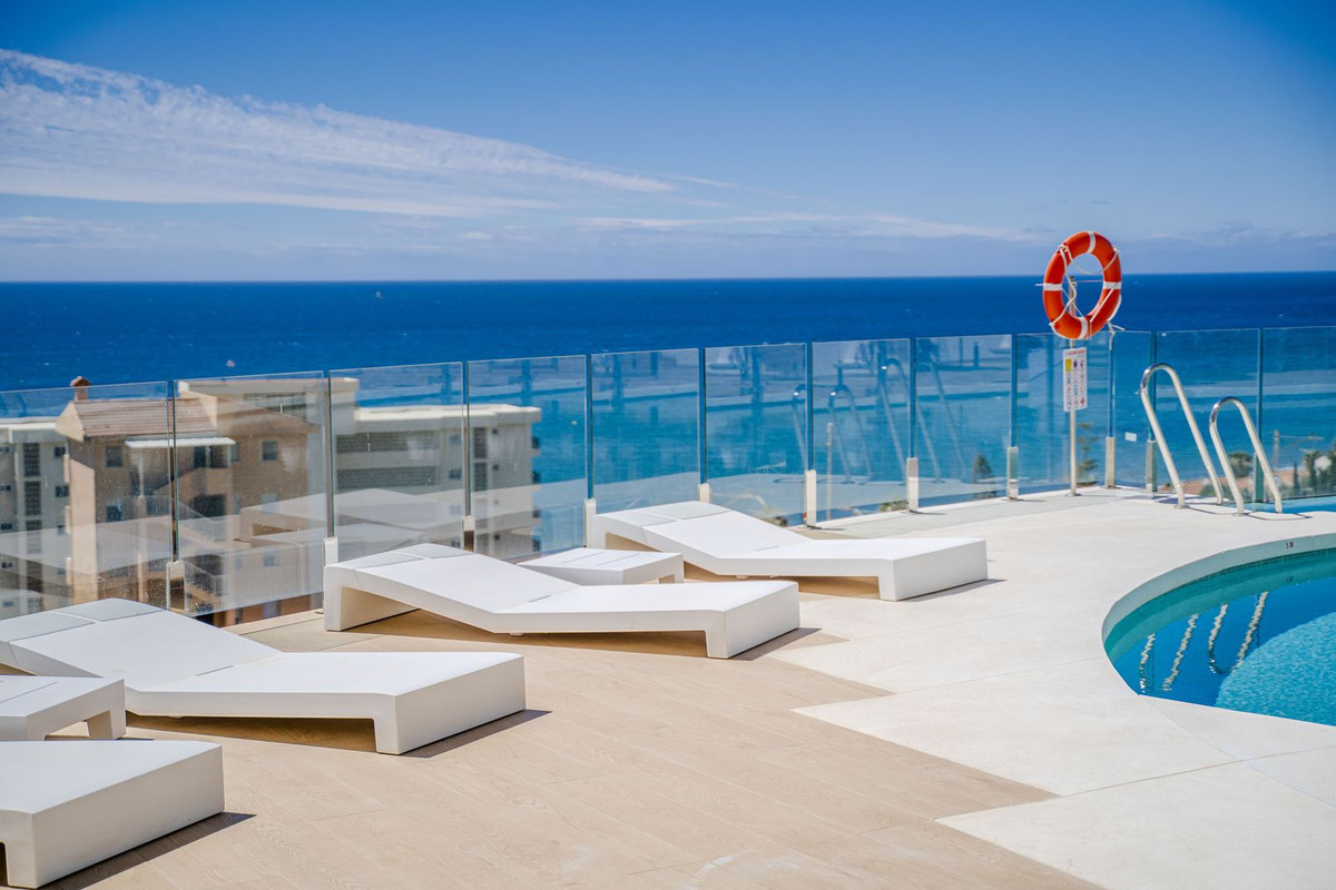 b443e2afd4472f5926cd717c3c695ee8 - 34