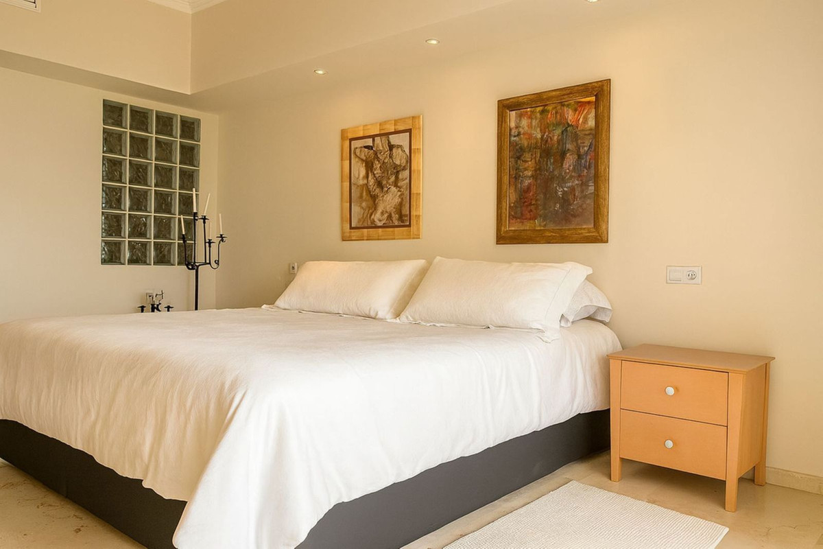 b49f10ad44226fa0a7307b4497eee69f - 11