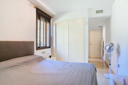 b4b6db3ba7942b063202322b63d4e699 - 24