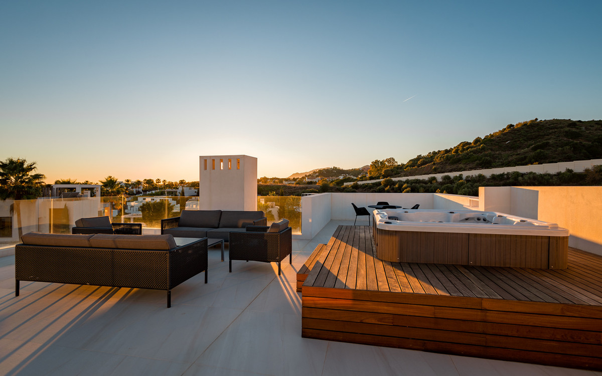 b56efa239ba2127eff5592632f679910 - 17