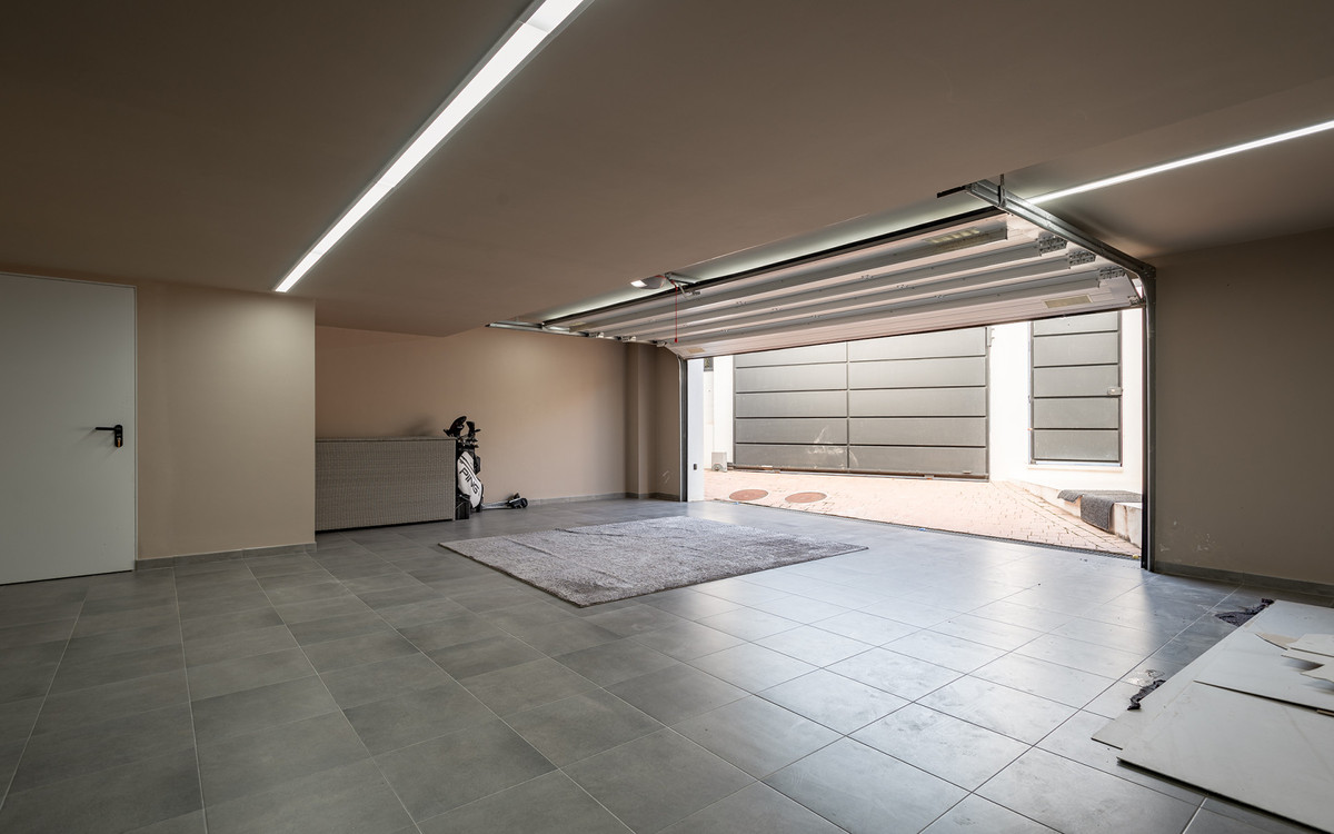 b56efa239ba2127eff5592632f679910 - 20