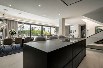 b56efa239ba2127eff5592632f679910 - 8