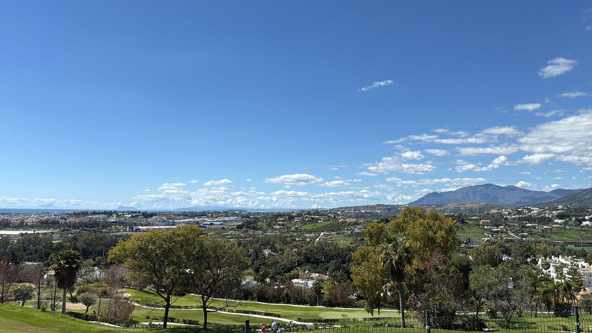 b584f9f8c9fc3d95a6209f94f7ea9f3b - 15