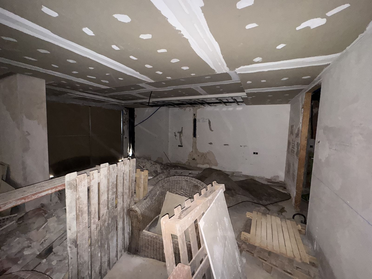 b584f9f8c9fc3d95a6209f94f7ea9f3b - 6