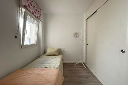 b5949e45d754276f8f3af92effa31b7a - 17