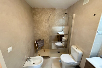 b5949e45d754276f8f3af92effa31b7a - 25