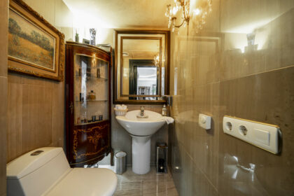 b59b8b190512f701b8245142f26d9076 - 16