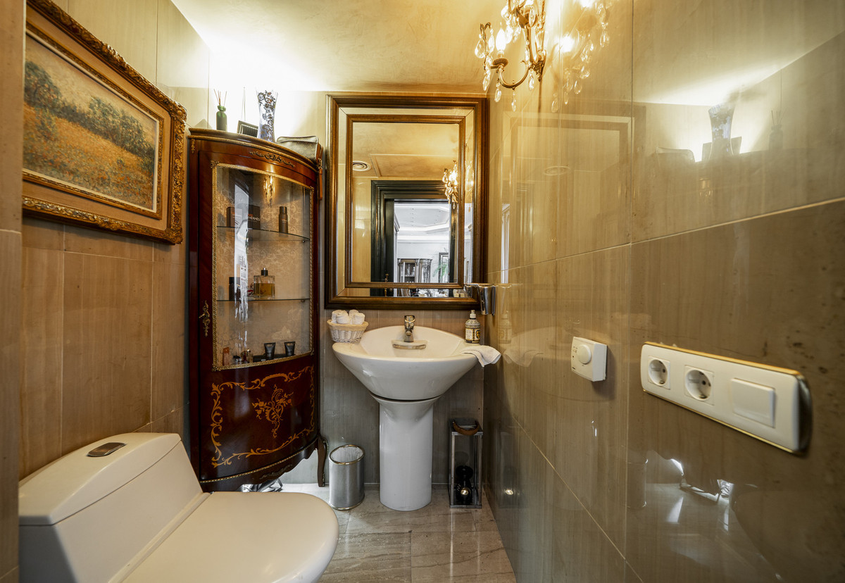 b59b8b190512f701b8245142f26d9076 - 16