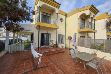 b8278a5c39760793b57c9651f242dcfd - 1