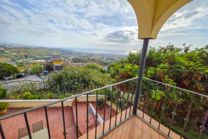 b8278a5c39760793b57c9651f242dcfd - 10