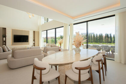 b8a78f73fe47d9919fb9148a263e7528 - 6