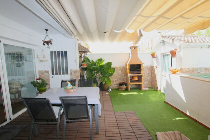 b8c6081260c0b4a4f9f2fb67078aeb7f - 1