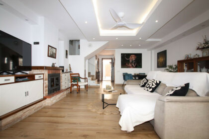 b8c6081260c0b4a4f9f2fb67078aeb7f - 14