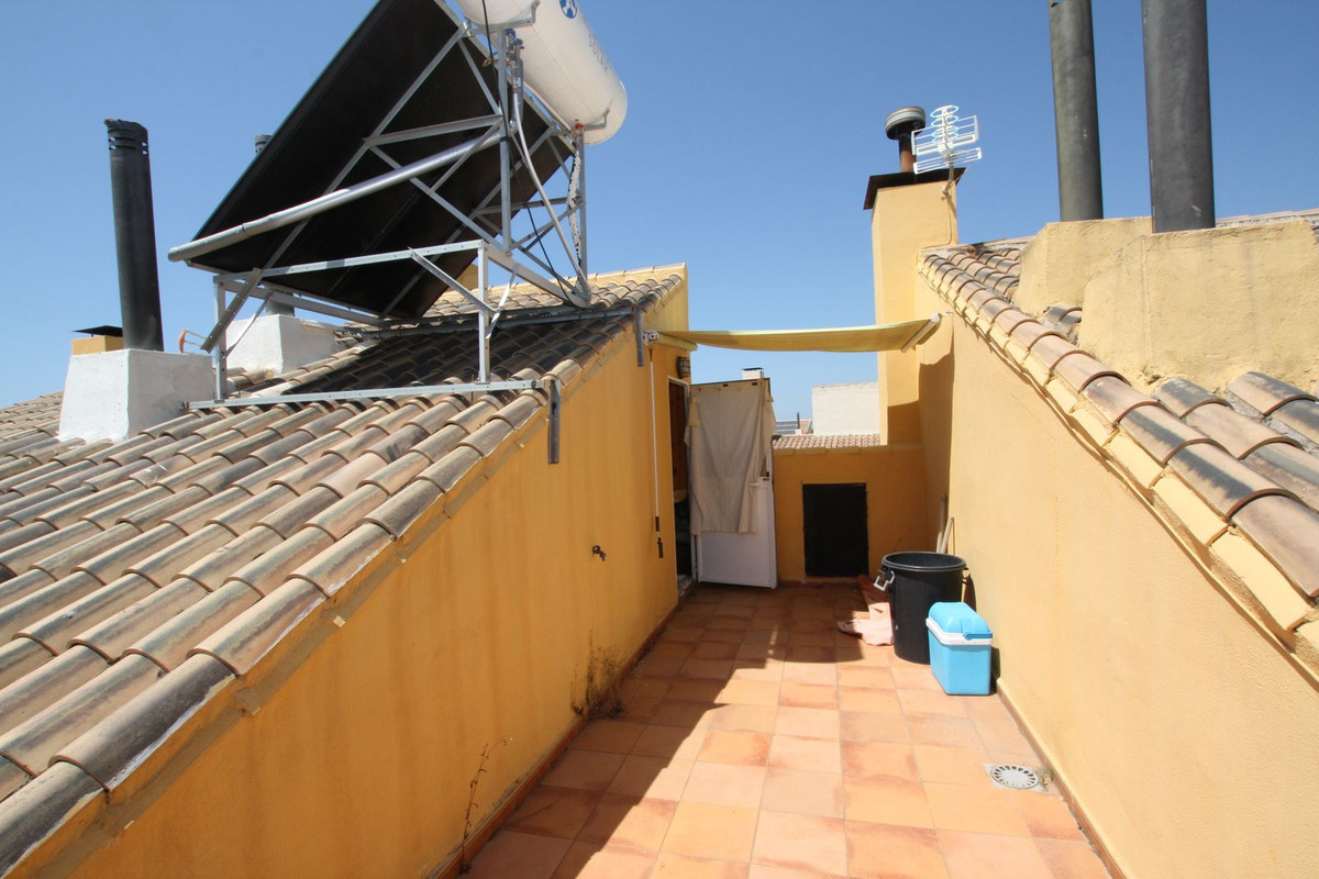 b8c6081260c0b4a4f9f2fb67078aeb7f - 44