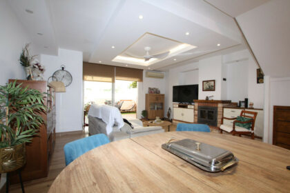 b8c6081260c0b4a4f9f2fb67078aeb7f - 6