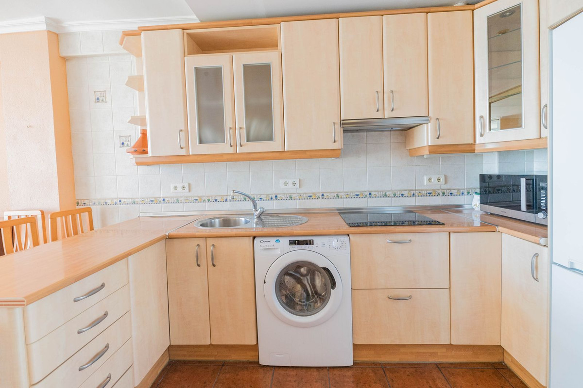 b97cd5e8d021ae6b80fd8229ad67d27f - 10