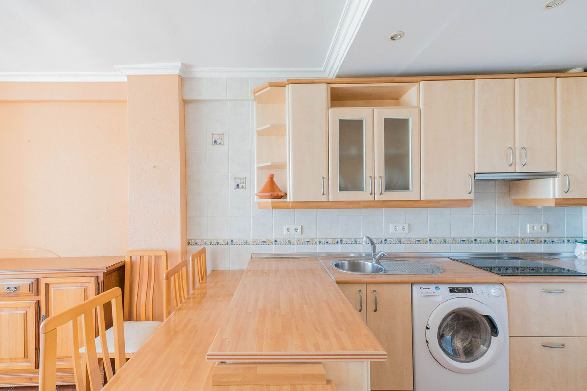 b97cd5e8d021ae6b80fd8229ad67d27f - 9