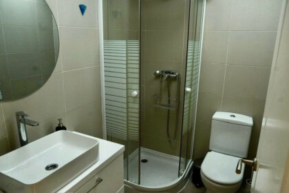 ba092780cd2e47c5d5d40f150c749d1c - 12