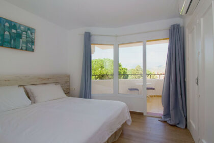 ba1b6dc863ca7c075bf4755ea90e374a - 23