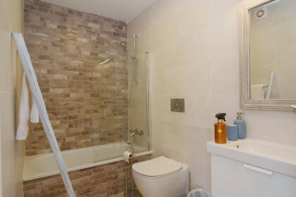 ba1b6dc863ca7c075bf4755ea90e374a - 25