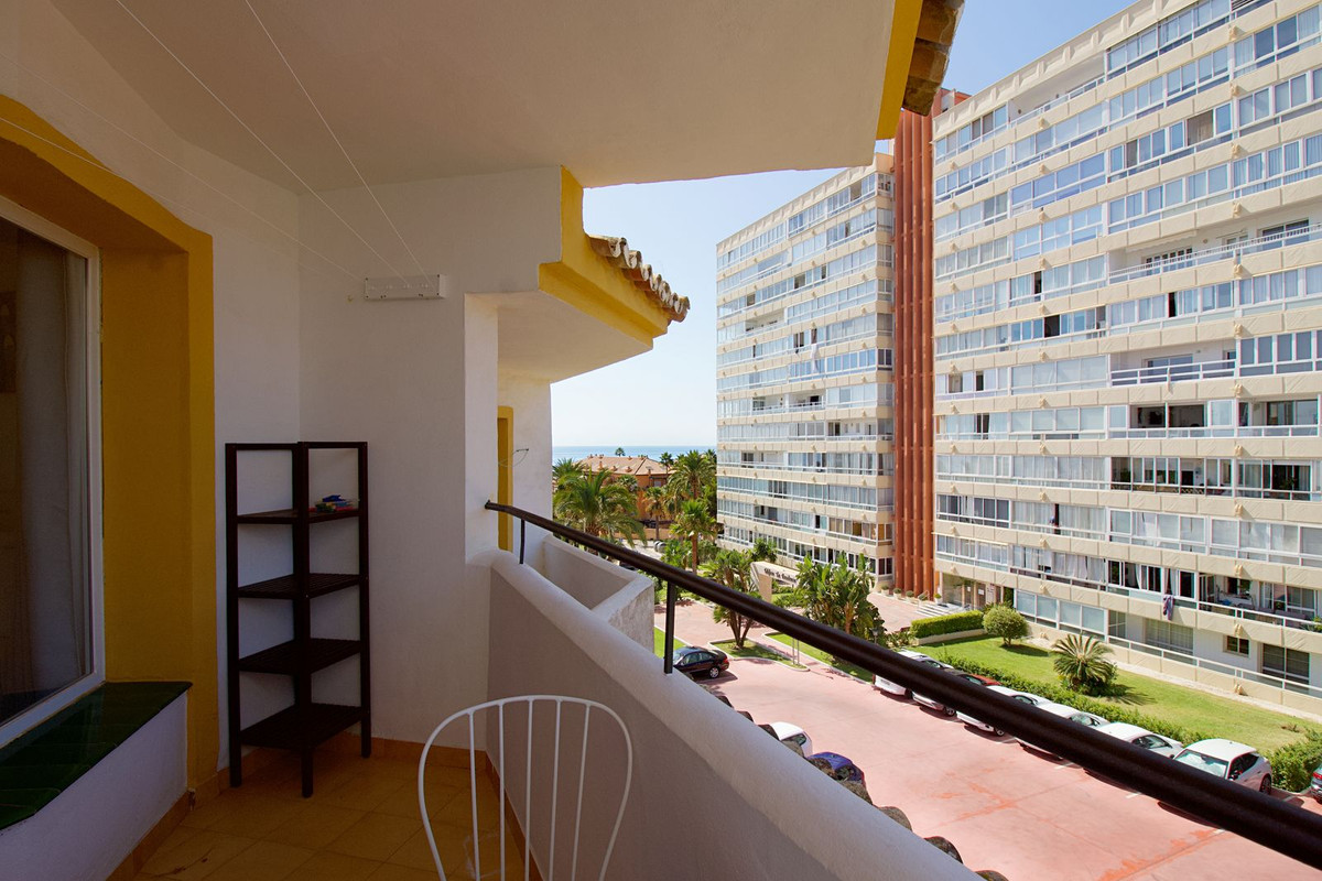 ba1b6dc863ca7c075bf4755ea90e374a - 26