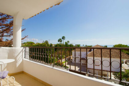 ba1b6dc863ca7c075bf4755ea90e374a - 9