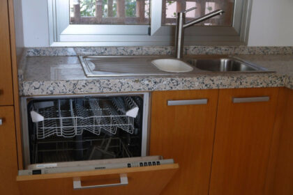 ba3a0909c668ea407a8212ff81e5f052 - 13