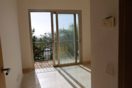 ba3a0909c668ea407a8212ff81e5f052 - 23