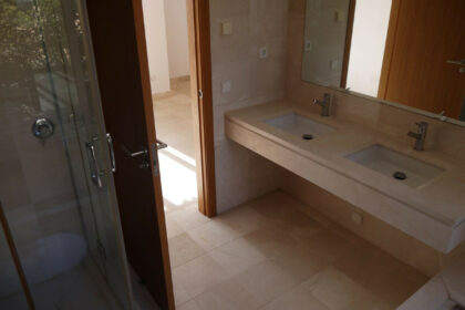 ba3a0909c668ea407a8212ff81e5f052 - 26