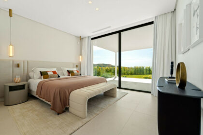 bac5aeca2c7a1bc5af0b993691c51b3c - 27