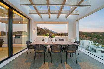 bac5aeca2c7a1bc5af0b993691c51b3c - 34