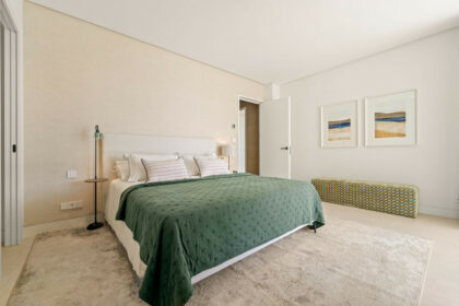 bac5aeca2c7a1bc5af0b993691c51b3c - 37