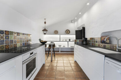 bae02aea14c16af5de9ba7878904d4d4 - 14