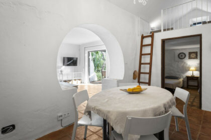 bae02aea14c16af5de9ba7878904d4d4 - 18