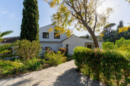 bae02aea14c16af5de9ba7878904d4d4 - 4