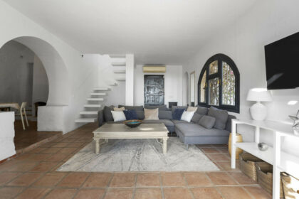 bae02aea14c16af5de9ba7878904d4d4 - 7