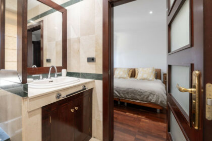 bae29a53b749b0fdc4cf06ffaae96674 - 37