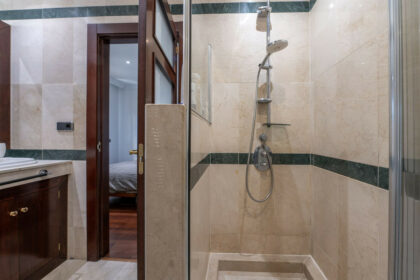 bae29a53b749b0fdc4cf06ffaae96674 - 38