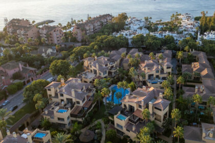 bae29a53b749b0fdc4cf06ffaae96674 - 40