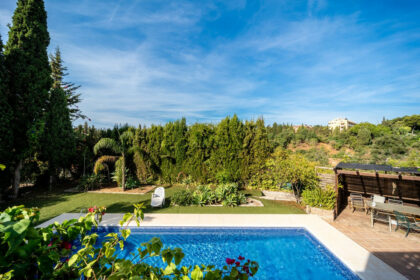 bb773f0ce0bef2efb7e03a9fea9384bb - 13